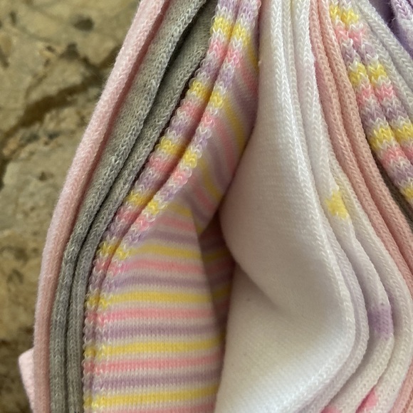 NWT HELLO SPRING WOMEN’S LOW CUTS - Picture 6 of 9